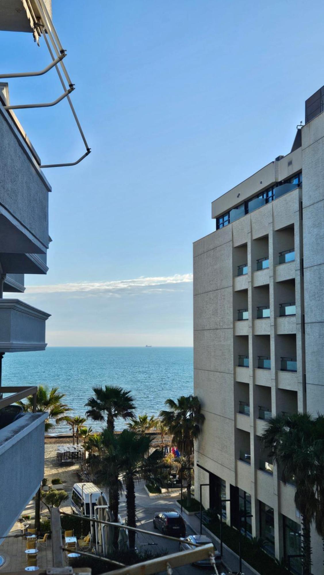 Sea View Apartament. Luxury Area In Durres Beach. Leilighet Eksteriør bilde