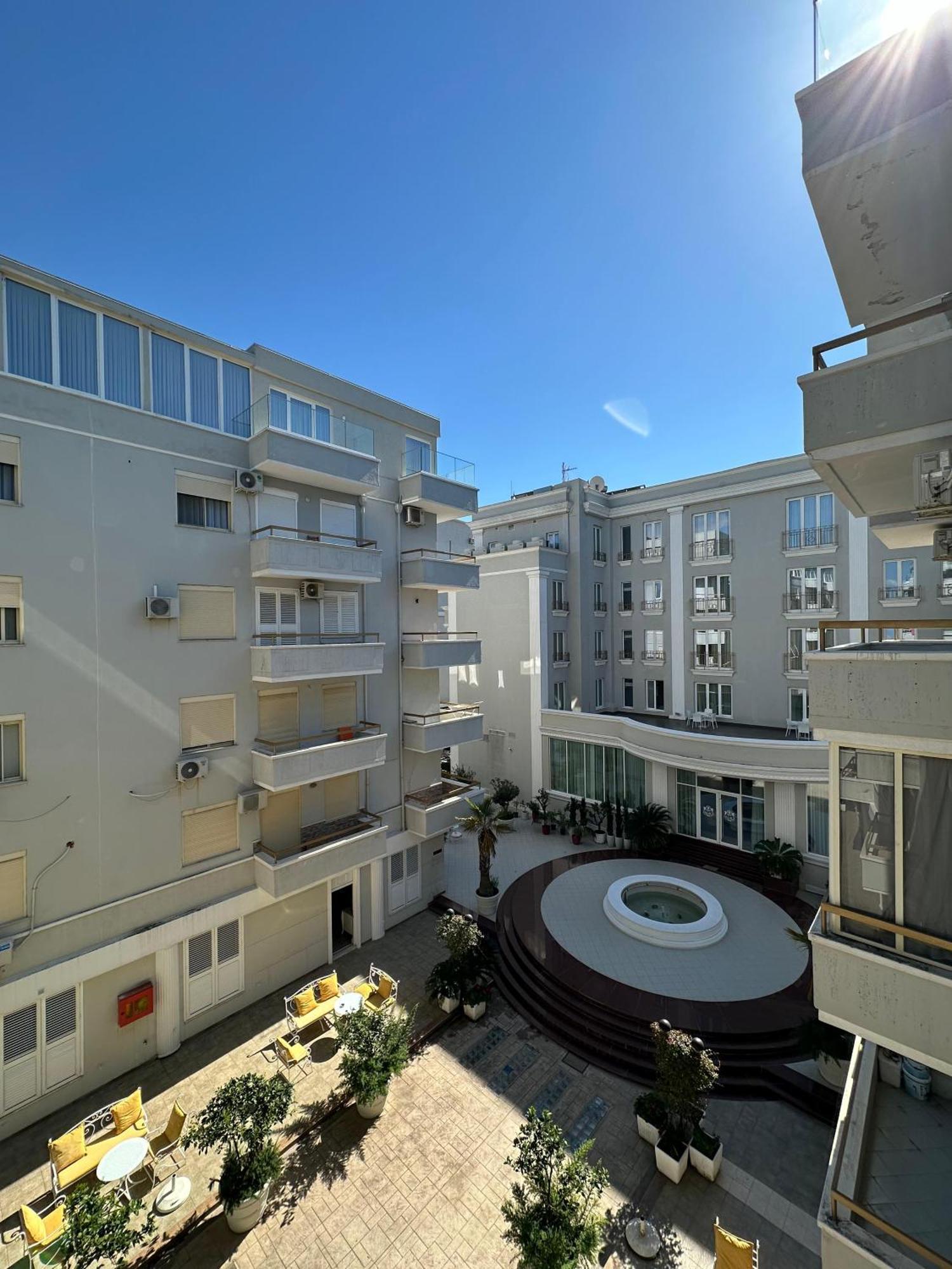 Sea View Apartament. Luxury Area In Durres Beach. Leilighet Eksteriør bilde