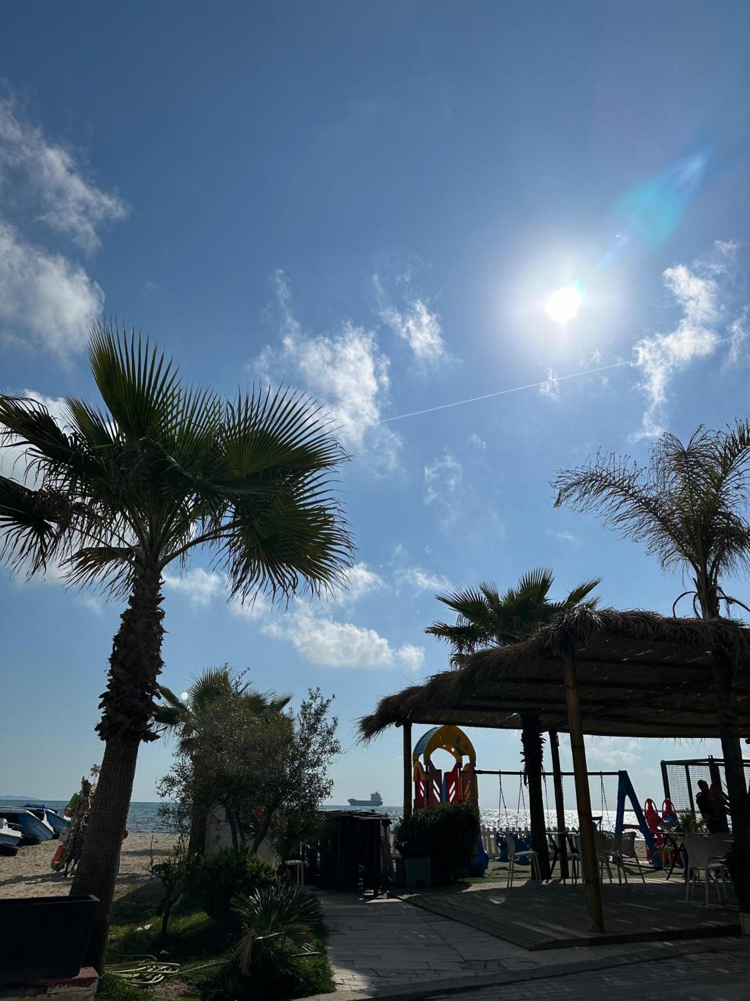 Sea View Apartament. Luxury Area In Durres Beach. Leilighet Eksteriør bilde